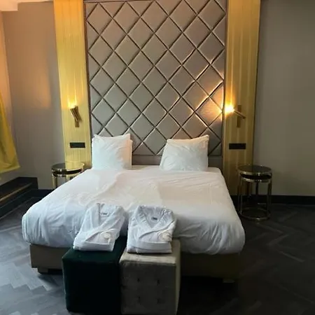 Triple G Hotel 3*
