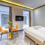 Triple G מלון 3*